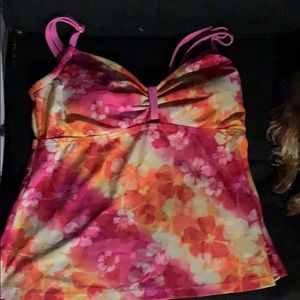 Baiting suit top, tanking